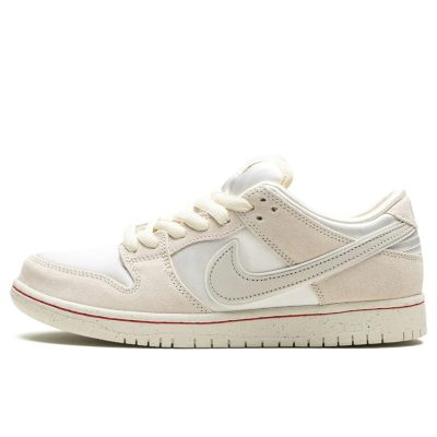 NIKE SB DUNK LOW «City of Love»