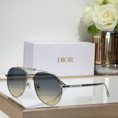 SINGLASSES DIOR 90A1U SIZE：58口18-145