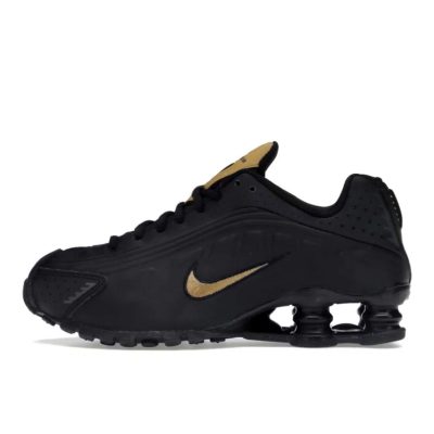 NIKE Shox R4 Track & Field Shoes, Black