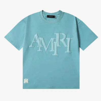 Camiseta Staggered Logo Tee